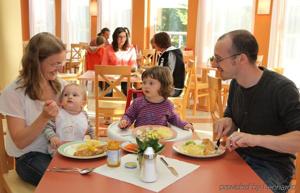 Jufa Hotel St Michael Im Lungau Санкт-Михель  Ресторан фото